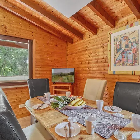 Stunning In With Sauna Merzalben